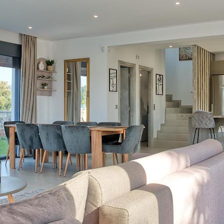 Penelope Beachfront Villa Kremasztí Kültér fotó