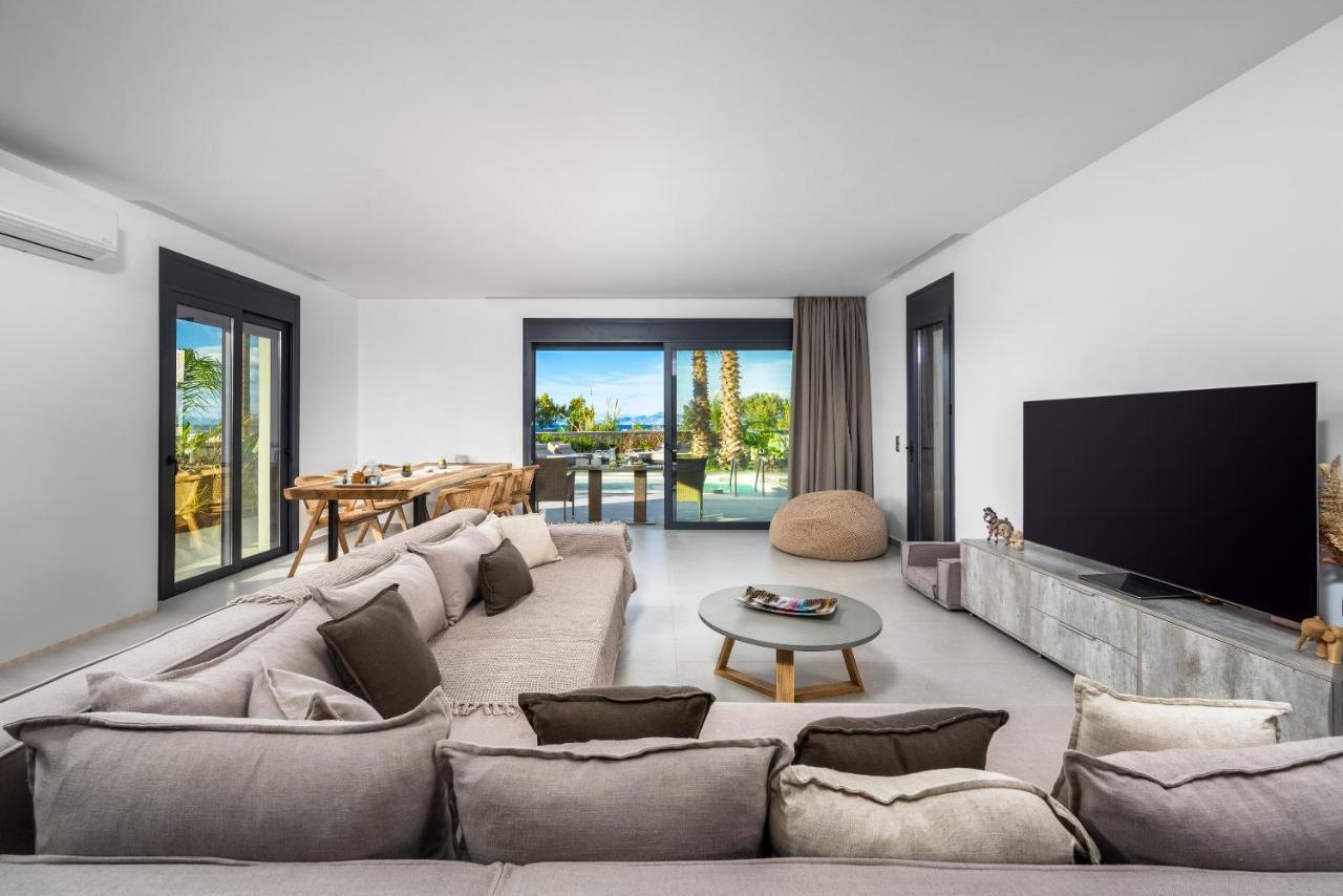 Penelope Beachfront Villa Kremasztí Kültér fotó