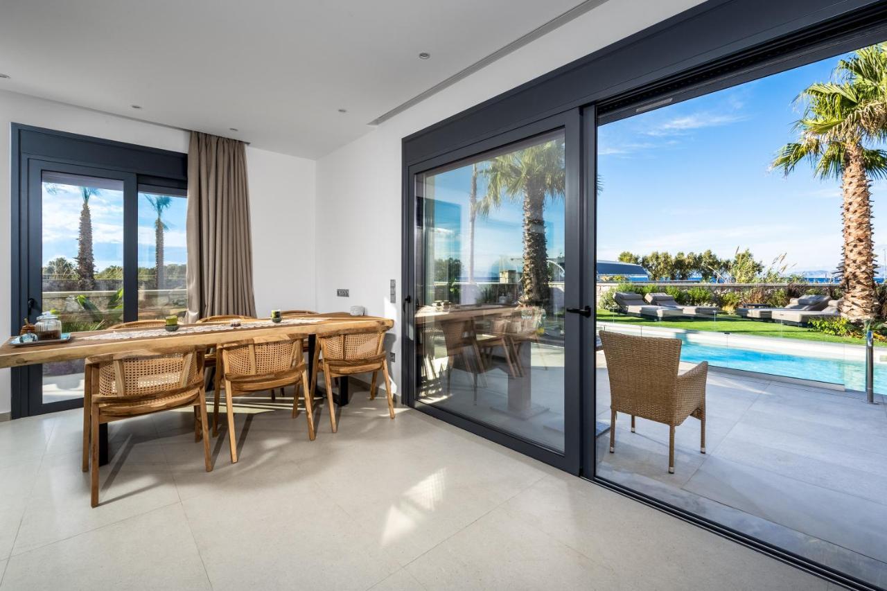 Penelope Beachfront Villa Kremasztí Kültér fotó