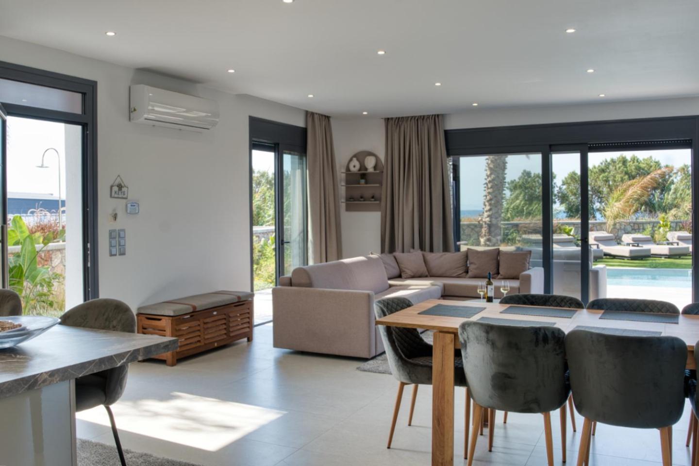 Penelope Beachfront Villa Kremasztí Kültér fotó